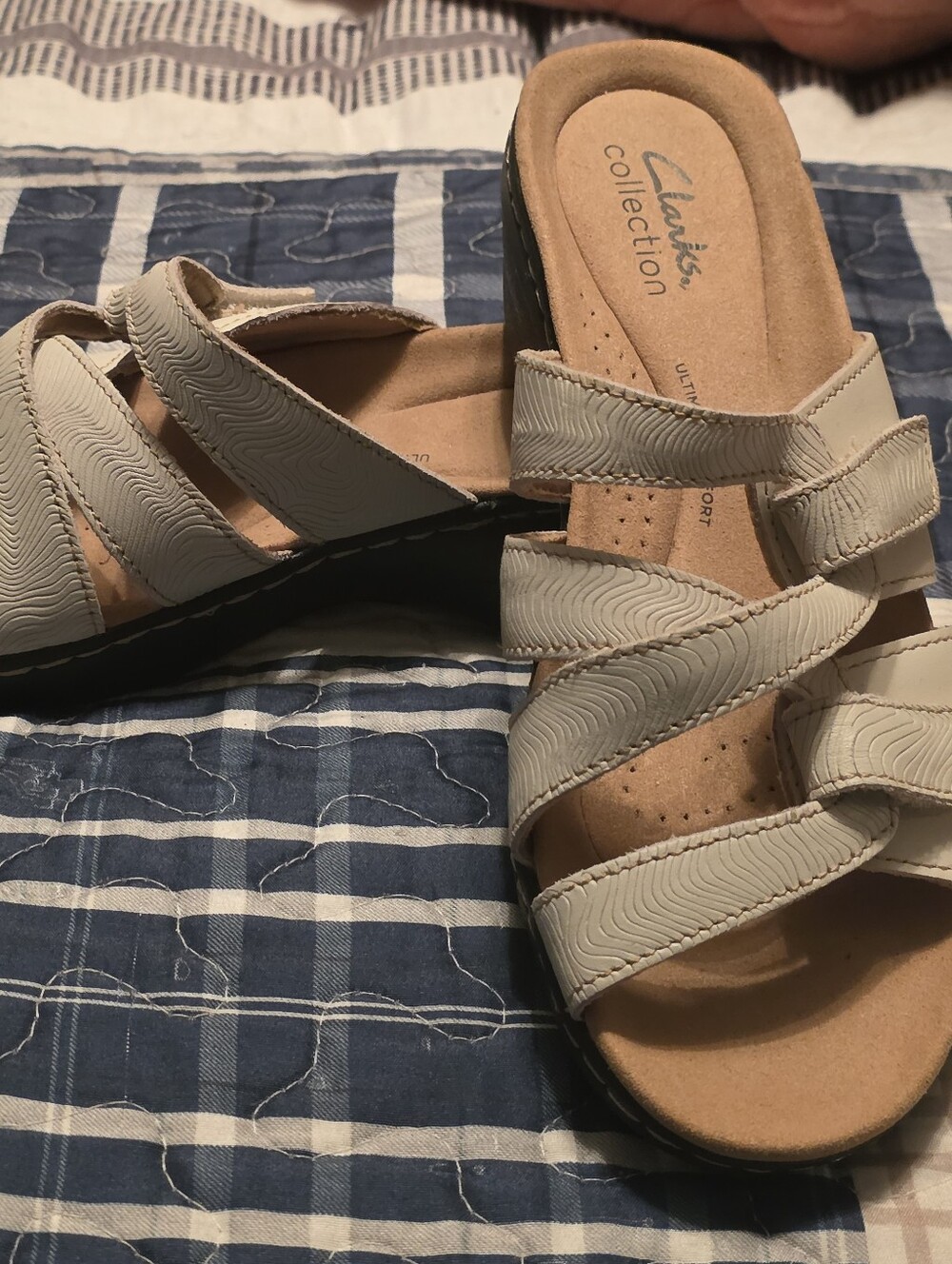 Clarks Collection Women's US7 Merliah Karli Wedge Sandals Euc